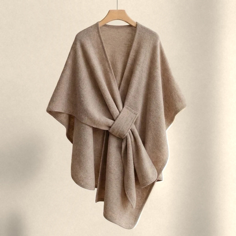 Isabel | Poncho envolvente con presilla frontal